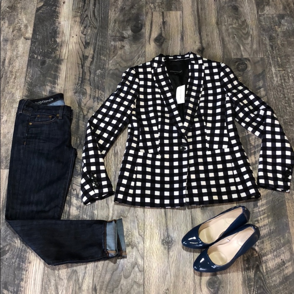 Banana Republic navy and black stripped blazer